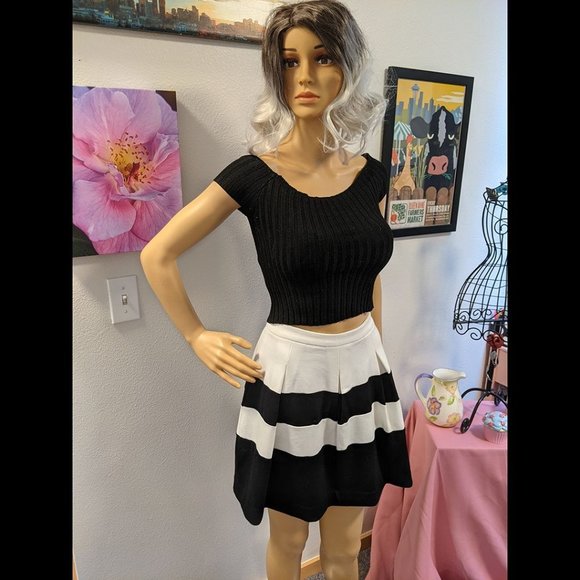 Express Design Studio Black & White Colorblock Midi Skirt - Picture 2 of 5